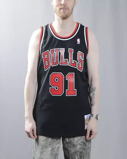 Mitchell & Ness Chicago Bulls Dennis Rodman Swingman jersey black - Mens t-shirts - SMJYGS18152-990 - 1
