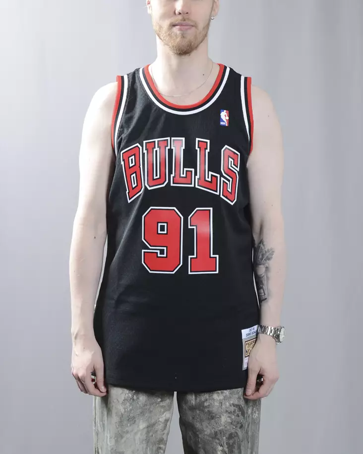 Mitchell & Ness Chicago Bulls Dennis Rodman Swingman jersey black - Mens t-shirts - SMJYGS18152-990 - 1