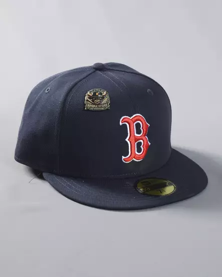 Bronx Store 30th Bull Lippis pinssi - Lippis pinssit - CPBS001 - 2