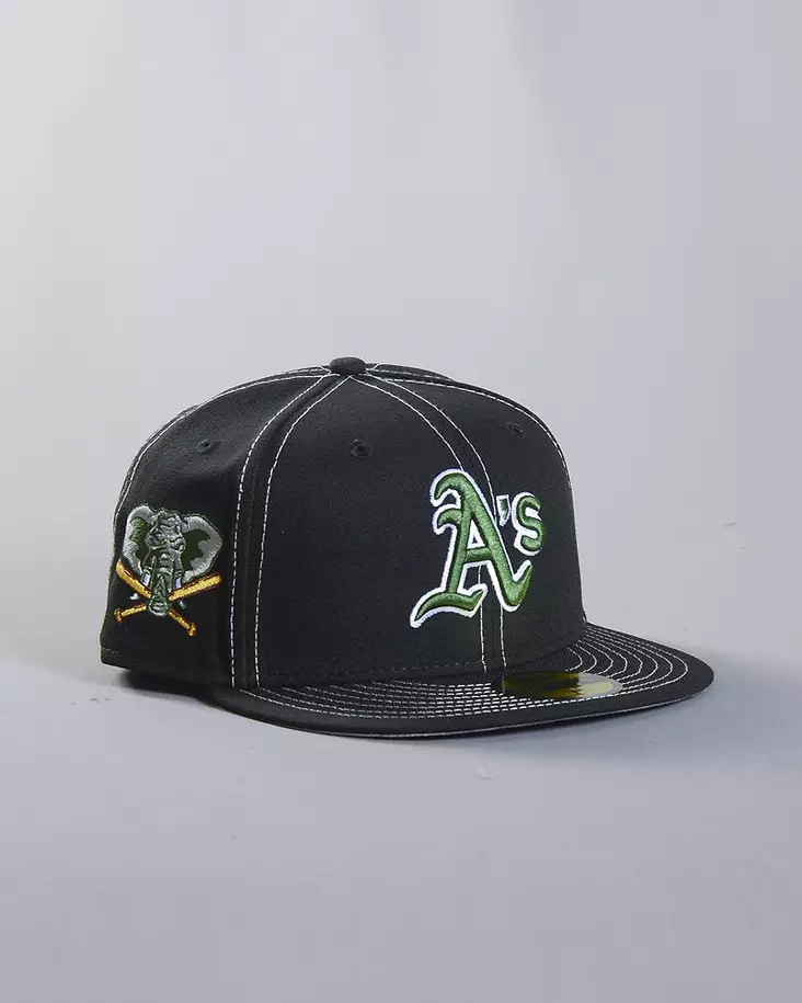 New Era 59FIFTY Athletics Contrast Stitch Bronx Store Exclusive Fitted - Black - Caps - 71070491 - 1