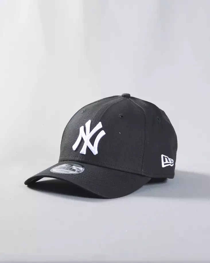 New Era 9FORTY NY Yankees League Essential Strapback musta - Lippikset - 10531941 - 1